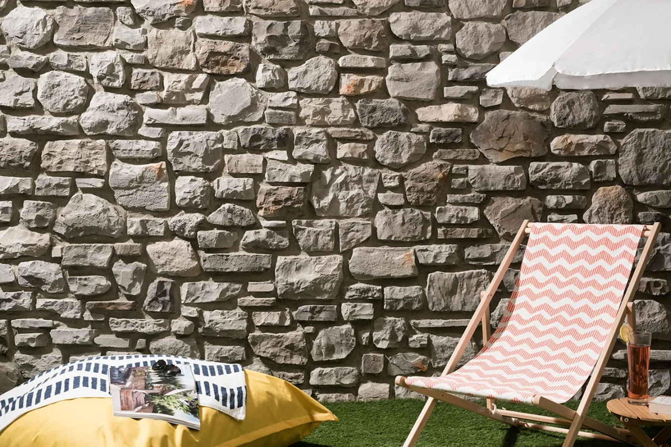 Modern villa dış cephe taş kaplama genel görünümü