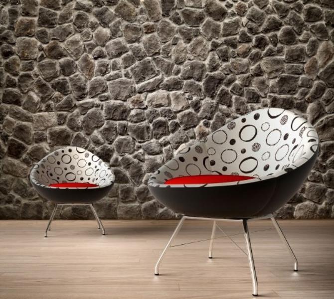 İç mekan koltuk arkası doğal dokulu kültür taşı.